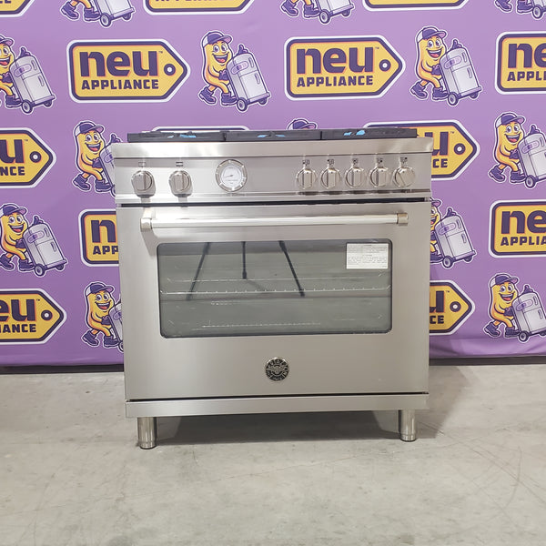 Bertazzoni Professional Series 36 in. wide 5.9 cu. ft. Convection Gas Oven with 5 19,000 BTU Power Gas Burners MAST365GASXE - Scratch & Dent - Minor
