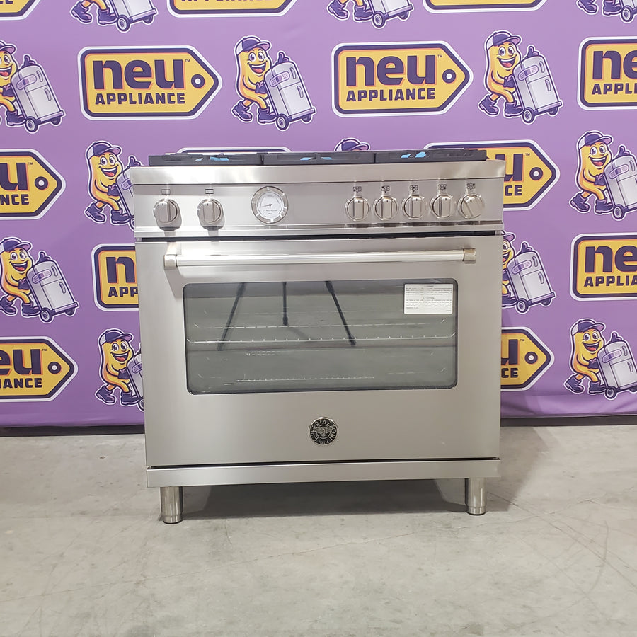 Bertazzoni Professional Series 36 in. wide 5.9 cu. ft. Convection Gas Oven with 5 19,000 BTU Power Gas Burners MAST365GASXE - Scratch & Dent - Minor