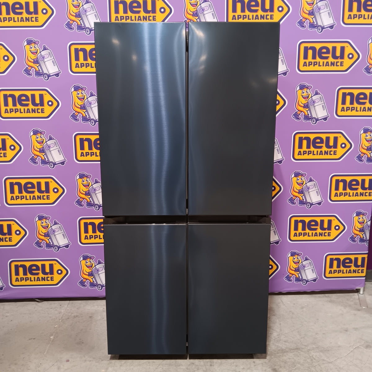 Samsung Bespoke Counter Depth 4-Door Flex™ Refrigerator (23 cu. ft.) with Beverage Center ™ with Customizable Door Panel Colors 4SD402 - RF23DB9600AP - Open Box