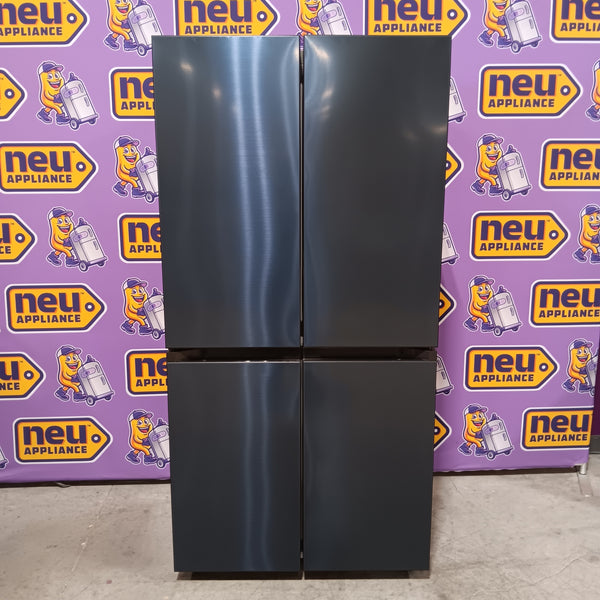 Samsung Bespoke Counter Depth 4-Door Flex™ Refrigerator (23 cu. ft.) with Beverage Center ™ with Customizable Door Panel Colors 4SD402 - RF23DB9600AP - Open Box