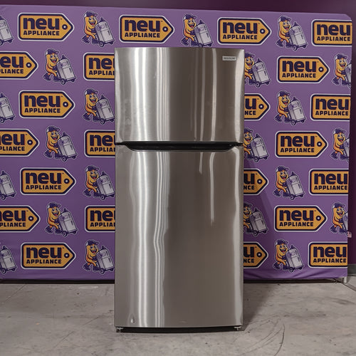 Pictures of Frigidaire 30" Wide 20 cu ft Top Freezer Refrigerator with EvenTemp™ Cooling System in Stainless Steel FFTR2045VS - Scratch & Dent (Minor) - Neu Appliance Outlet - Discount Appliance Outlet in Austin, Tx