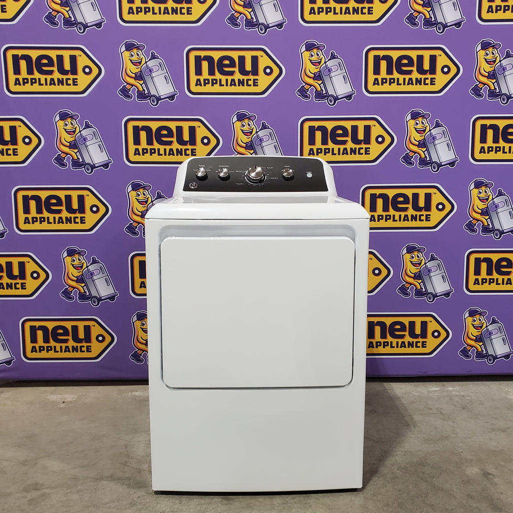 GE® 4.5 cu. ft. Capacity Washer with Stainless Steel Basket GTW485ASWWB - Scratch & Dent (Minor) and GE® 7.2 cu. ft. Capacity Electric Dryer with Up To 120 ft. Venting and Extended Tumble 16137 - GTD48EASWWB - Scratch & Dent (Minor)
