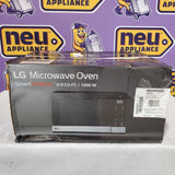 LG 0.9 cu. ft. NeoChef™ Countertop Microwave with Smart Inverter MSER0990S - New in Box