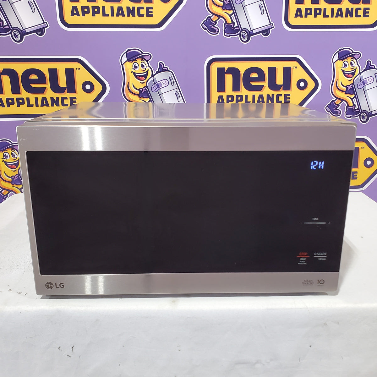 LG 1.5 cu. ft. NeoChef™ Countertop Microwave with Smart Inverter and EasyClean® LMC1575ST - Scratch & Dent (Minor)