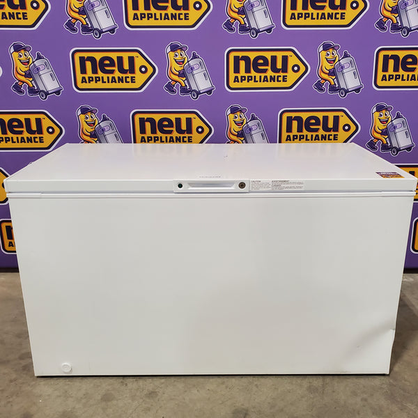 Frigidaire 15 Cu. Ft. Garage Ready Chest Freezer 25133SD427 - FFCL1542AW - Scratch & Dent (Major)