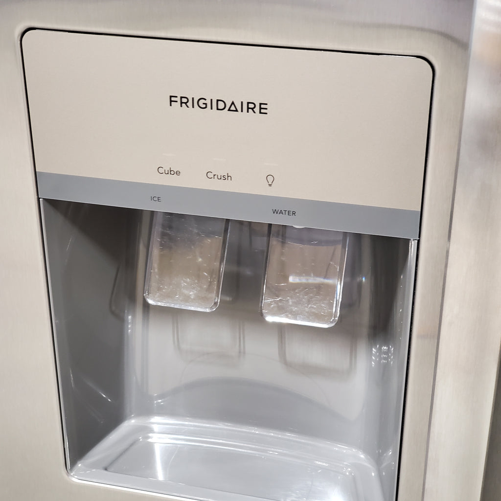 Pictures of Frigidaire 25.6-cu ft ENERGY STAR Side-by-Side Refrigerator with Ice Maker in Fingerprint Resistant Stainless Steel 22SD031 - FRSS26L3AF - Scratch & Dent (Minor) - Neu Appliance Outlet - Discount Appliance Outlet in Austin, Tx