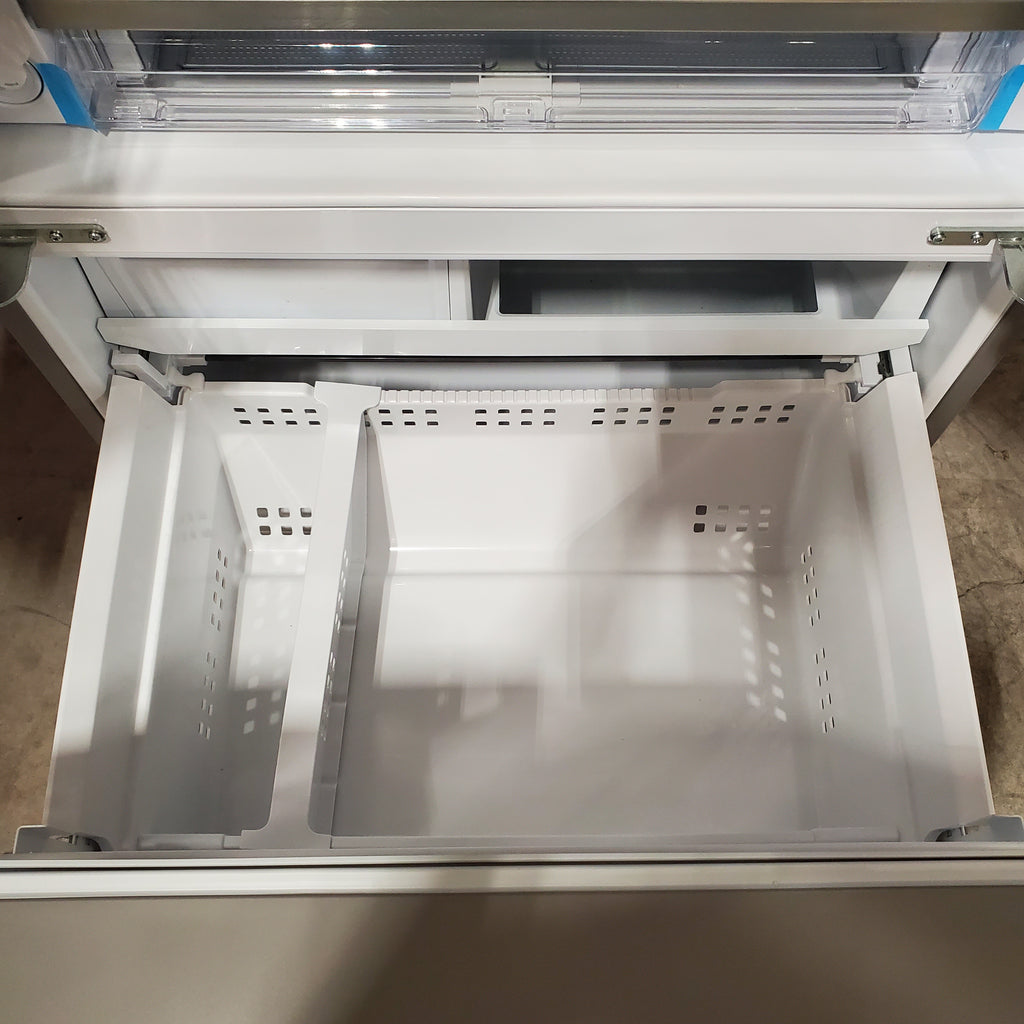 Frigidaire 27.8-cu ft ENERGY STAR French Door Refrigerator with Dual Ice Maker in Fingerprint Resistant Stainless Steel - 3SD764 - GRFS2853AF - Scratch & Dent (Minor)