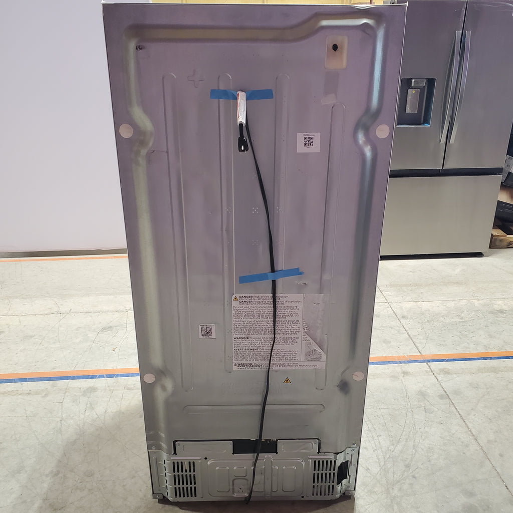 Frigidaire 30" Wide Garage Ready Top Freezer 18 Cu. Ft. Refrigerator with EvenTemp Cooling System and Spacious Interior Storage in White 5SD272 - FFTR1814WW - Scratch & Dent (Minor)