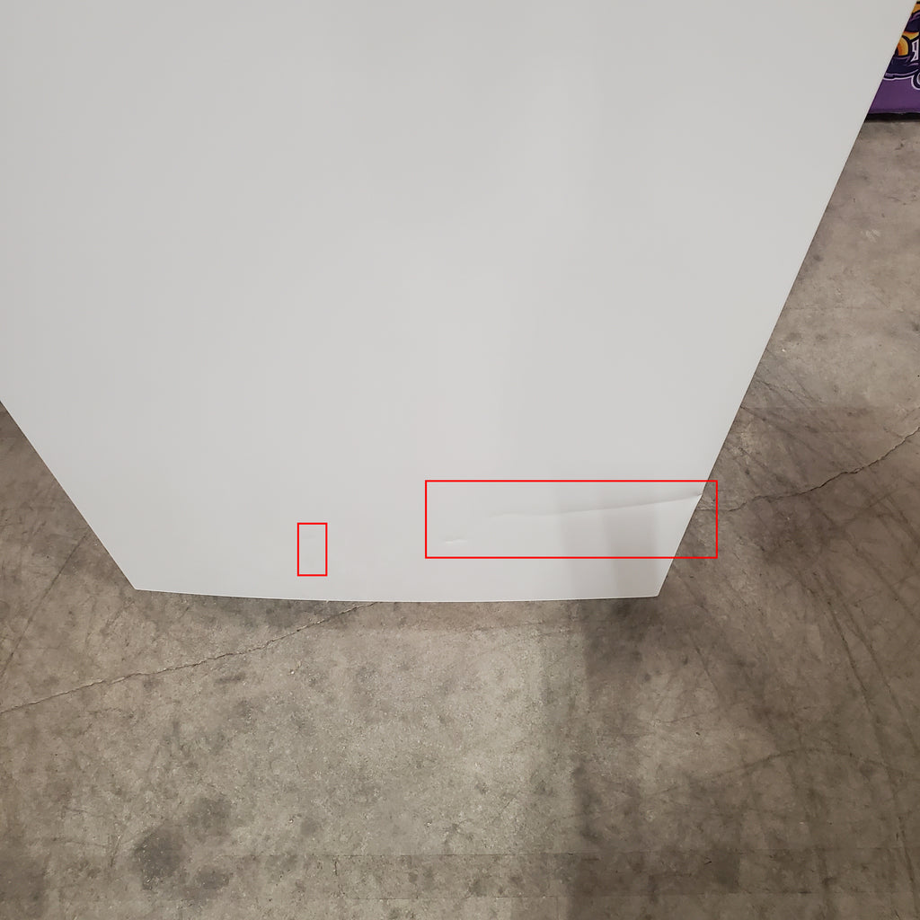 Pictures of Frigidaire 13 Cu. Ft. Garage Ready Upright Freezer with EvenTemp™ Cooling System 3SD839 - FFFU13F2VW - Scratch & Dent (Moderate) - Neu Appliance Outlet - Discount Appliance Outlet in Austin, Tx