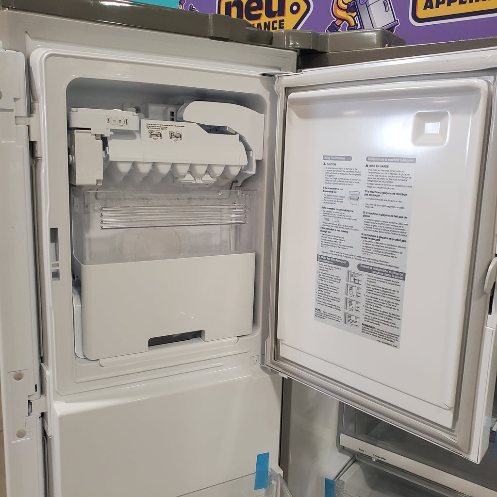 Pictures of LG 28 cu ft. Smart Double Freezer Refrigerator with Craft Ice - Scratch and Dent (Minor) - Neu Appliance Outlet - Discount Appliance Outlet in Austin, Tx