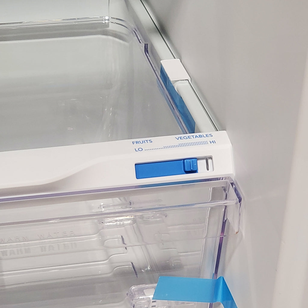 Frigidaire 18.3-cu ft Garage Ready Top-Freezer Refrigerator in White 3SD660  - FRTD1830AW - Scratch & Dent (Minor)