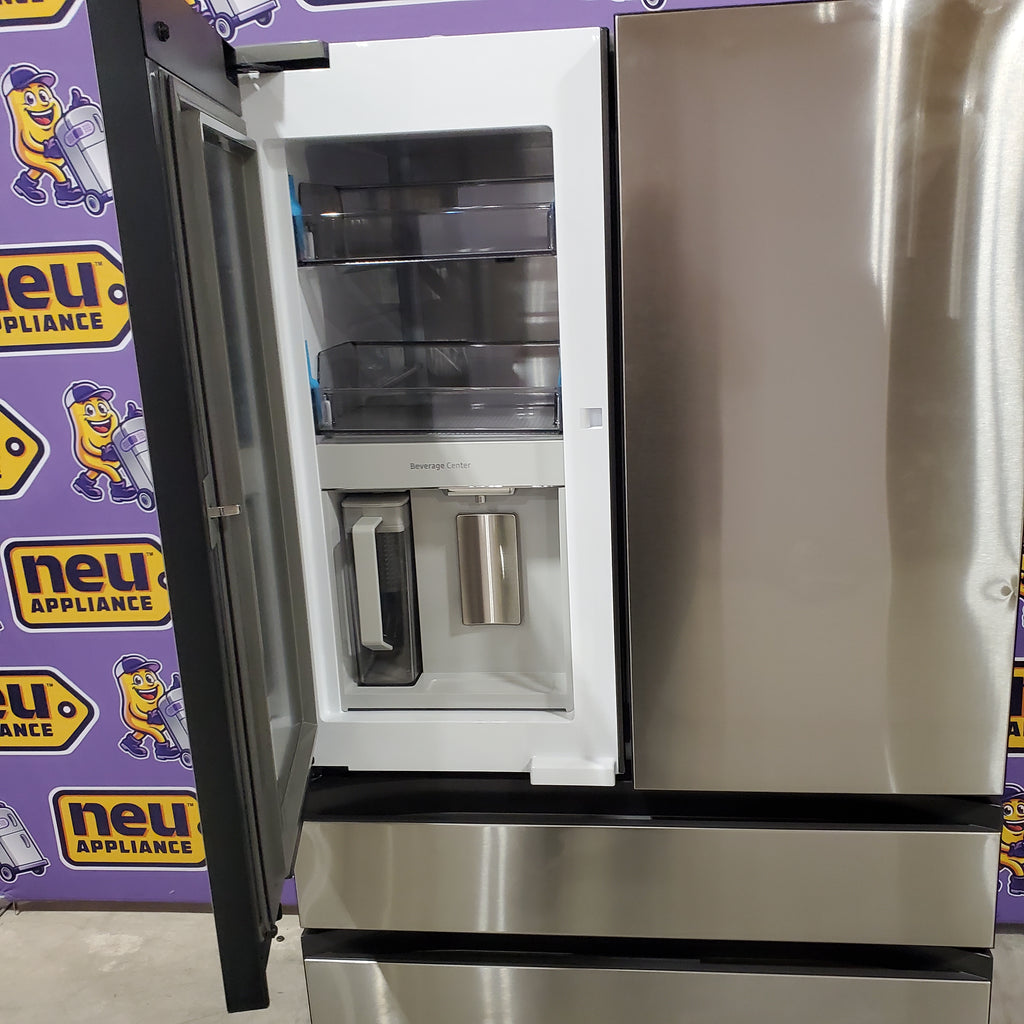 Pictures of Samsung 29 cu. ft. Bespoke 4-Door French Door Refrigerator with Beverage Center™ in Stainless Steel 4SD412 - RF29BB8600QL - Scratch & Dent (Minor) - Neu Appliance Outlet - Discount Appliance Outlet in Austin, Tx