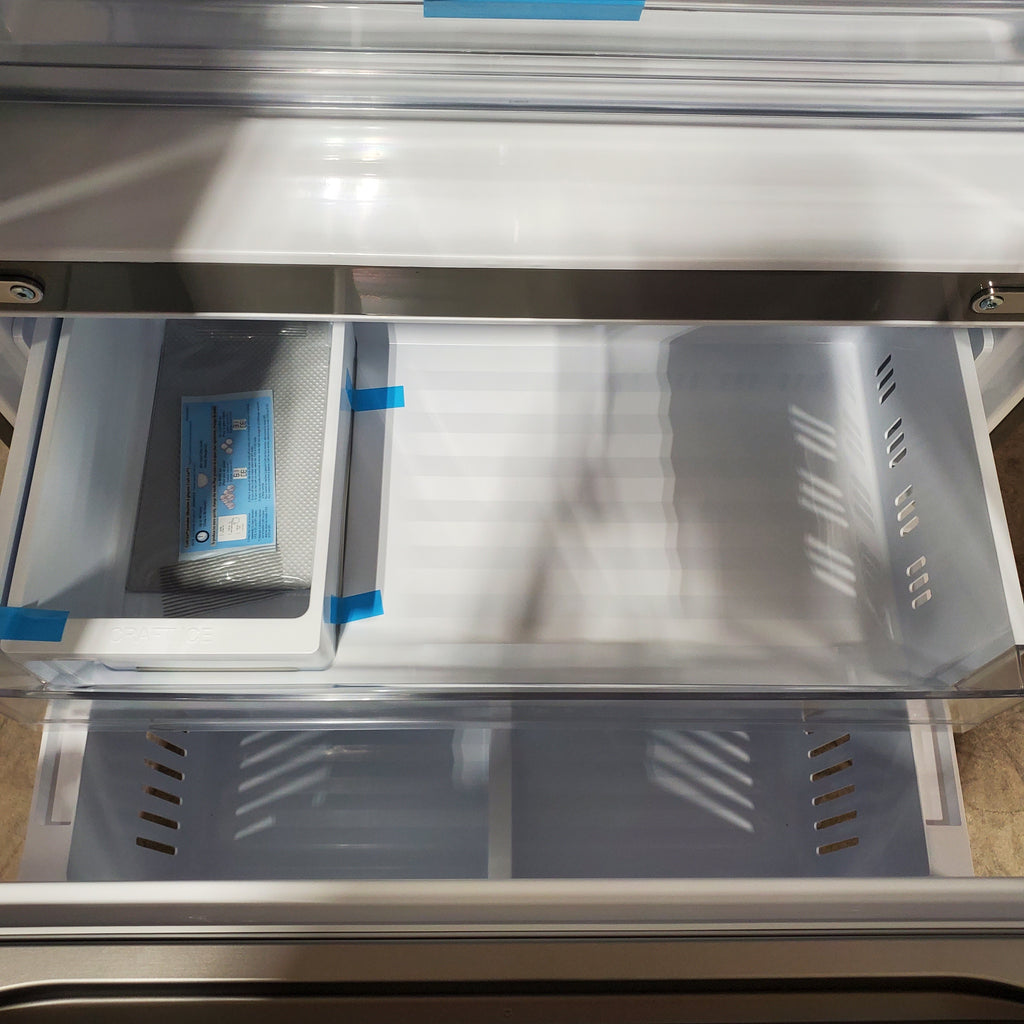 LG Counter-Depth MAX™ with Zero Clearance™ 3-Door French Door Refrigerator with Thin Door Design 3SD685 - LF24Z6530S - Scratch & Dent (Minor)