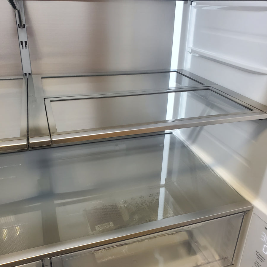 LG 26 cu. ft. Counter-Depth French Door Refrigerator in Stainless Steel with Mirror InstaView™ LRYKC2606S - Scratch & Dent (Minor)