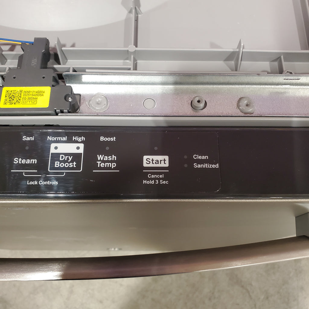 Pictures of GE® ENERGY STAR® Top Control with Plastic Interior Dishwasher with Sanitize Cycle & Dry Boost 25131SD287 - GDT550PMRES - Scratch & Dent (Moderate) - Neu Appliance Outlet - Discount Appliance Outlet in Austin, Tx