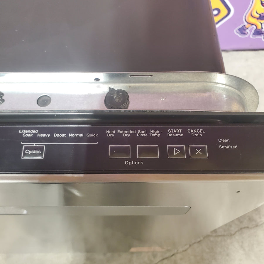 Whirlpool Built In Dishwasher with 55 dBA in Fingerprint Resistant Stainless Steel 22521705 - WDP540HAMZ - Scratch & Dent (Minor)