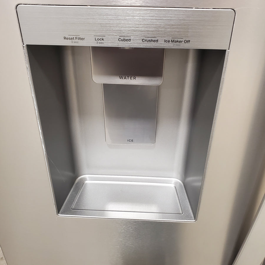 Whirlpool French Door Refrigerator in Fingerprint Resistant Stainless Finish with In-Door Water and Ice Maker - 30 cu. ft. WRFF3536SZ - Scratch & Dent (Minor)