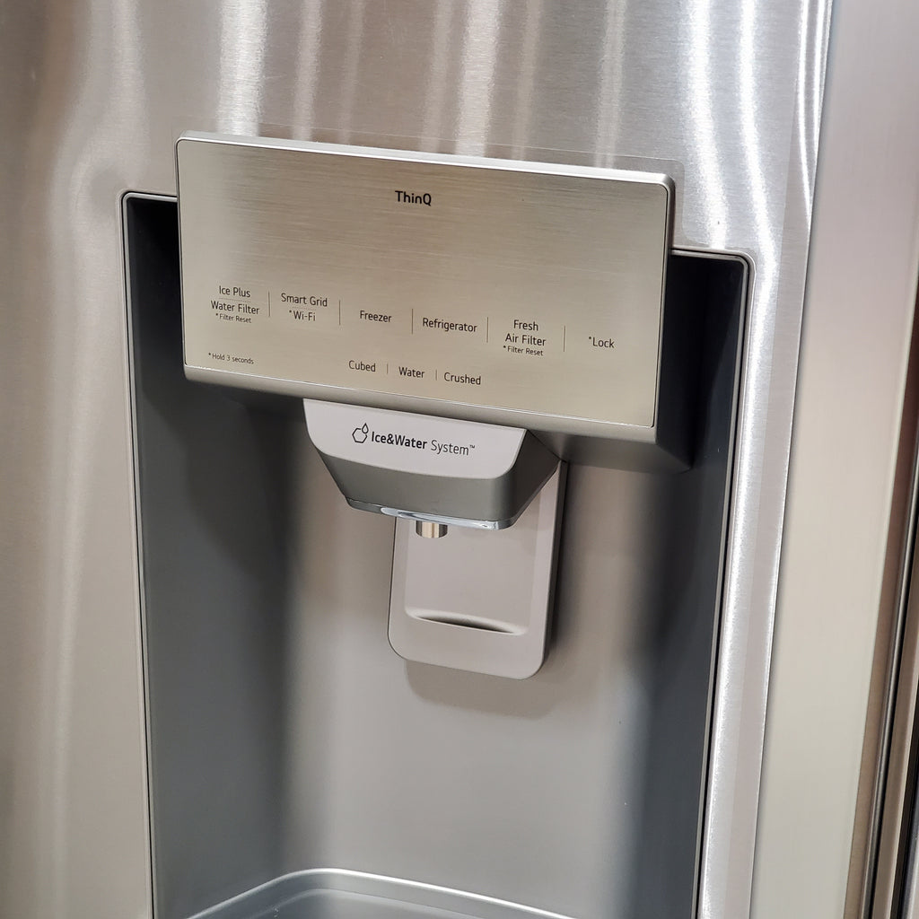 LG 27.8-cu ft 4-Door French Door Refrigerator with Dual Ice Maker in Fingerprint Resistant Steel 3SD760 - LRMXS2806S - Scratch & Dent (Minor)