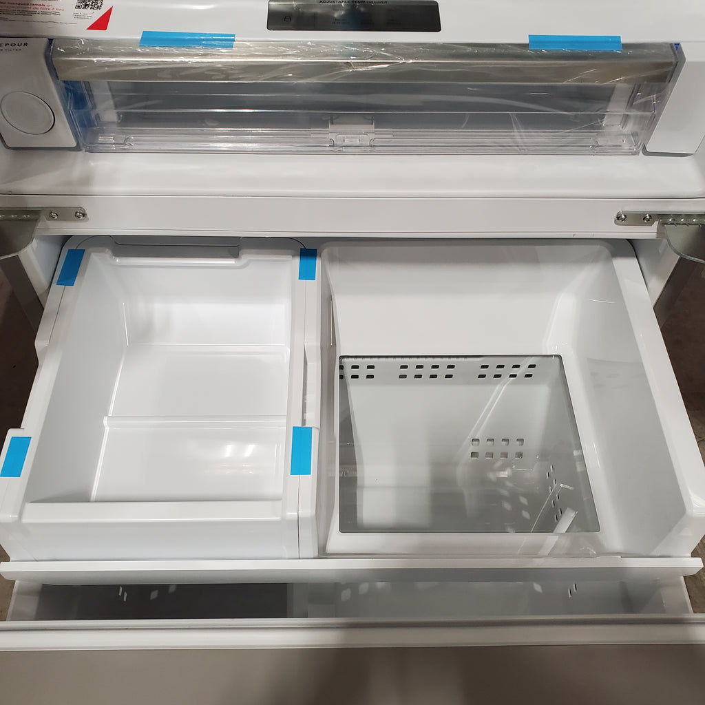 Frigidaire 27.8-cu ft ENERGY STAR French Door Refrigerator with Dual Ice Maker in Fingerprint Resistant Stainless Steel 20SD094 - GRFS2853AF - Scratch & Dent (Major)