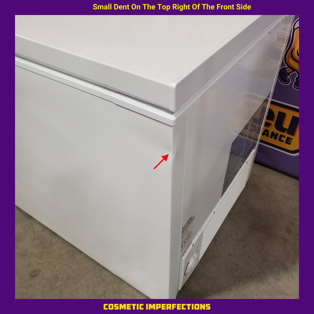 Frigidaire 15 Cu. Ft. Garage Ready Chest Freezer 251318SD1356 - FFCL1542AW - Scratch & Dent (Major)