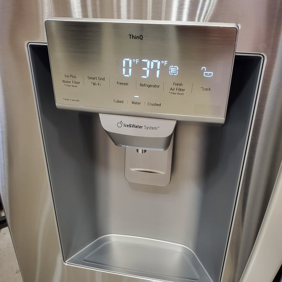LG 27.8-cu ft 4-Door French Door Refrigerator with Dual Ice Maker in Fingerprint Resistant Steel LRMXS2806S - Scratch & Dent (Moderate)