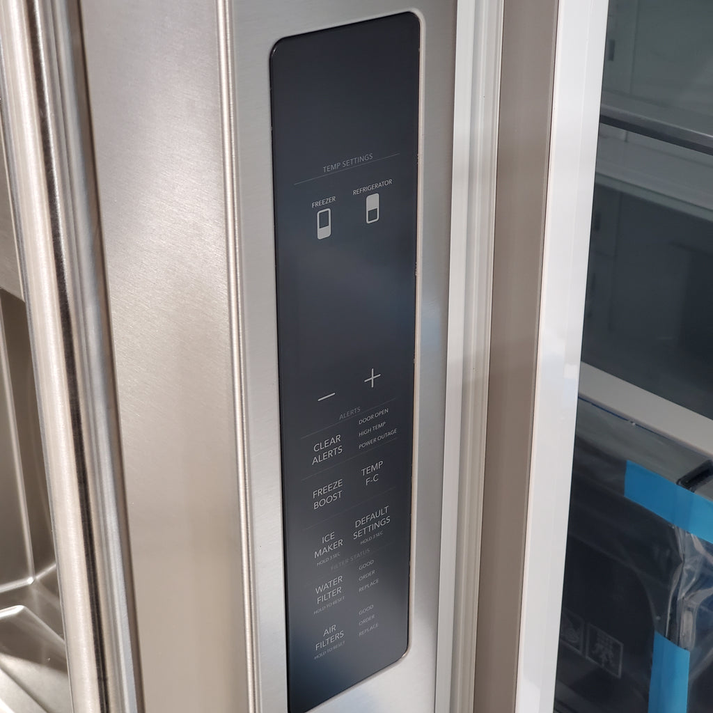 Pictures of Frigidaire Counter-Depth Professional ENERGY STAR 22.6 Cu. Ft. French Door with CrispSeal® Plus Crispers with Auto Humidity 4SD447 - PRFC2383AF - Scratch & Dent (Moderate) - Neu Appliance Outlet - Discount Appliance Outlet in Austin, Tx