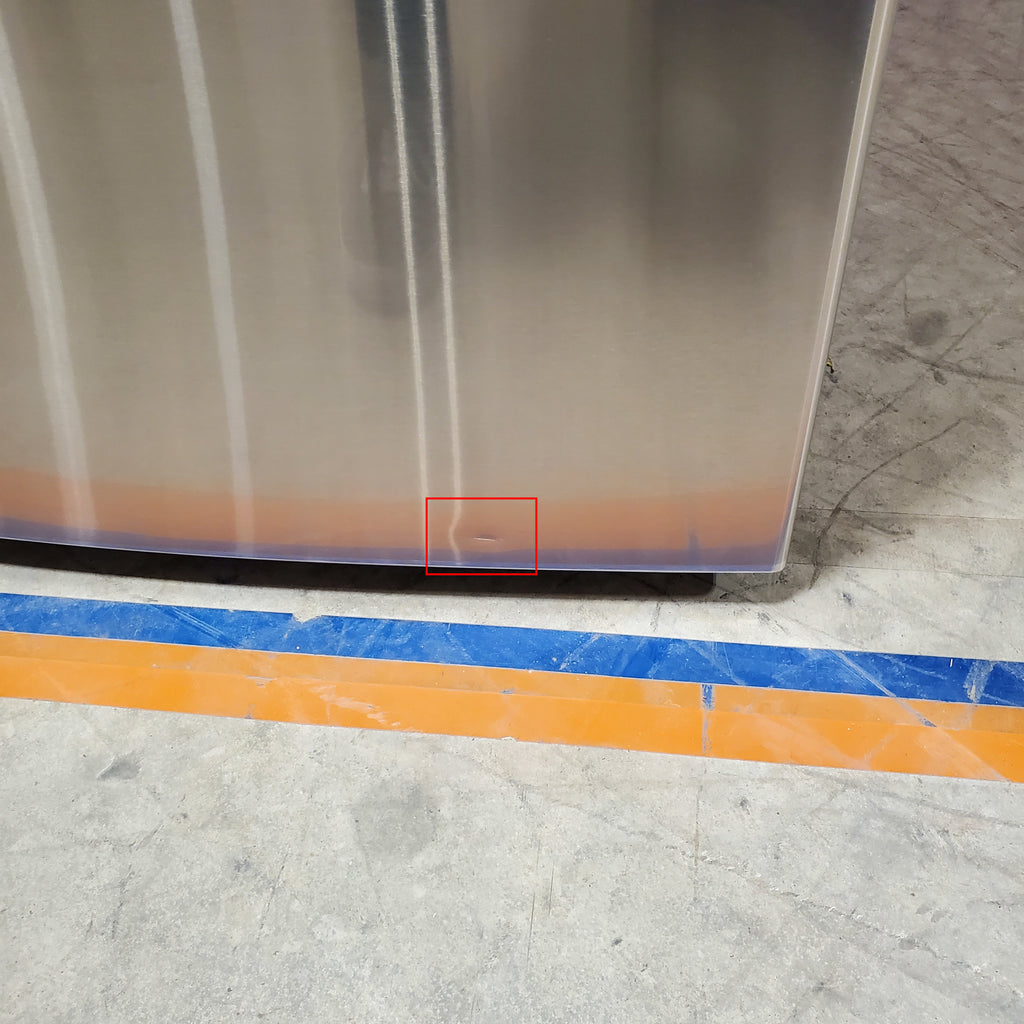 Pictures of LG 20 cu. ft. 30 Inch Wide Top Freezer Refrigerator in Stainless Steel 21SD02 - LTCS20020S - Scratch & Dent (Minor) - Neu Appliance Outlet - Discount Appliance Outlet in Austin, Tx