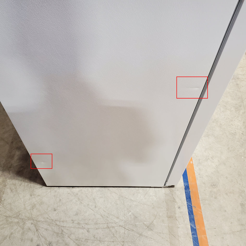 Frigidaire 30" Wide Garage Ready Top Freezer 18 Cu. Ft. Refrigerator with EvenTemp Cooling System and Spacious Interior Storage in White 24SD45 - FFTR1814WW - Scratch & Dent (Minor)