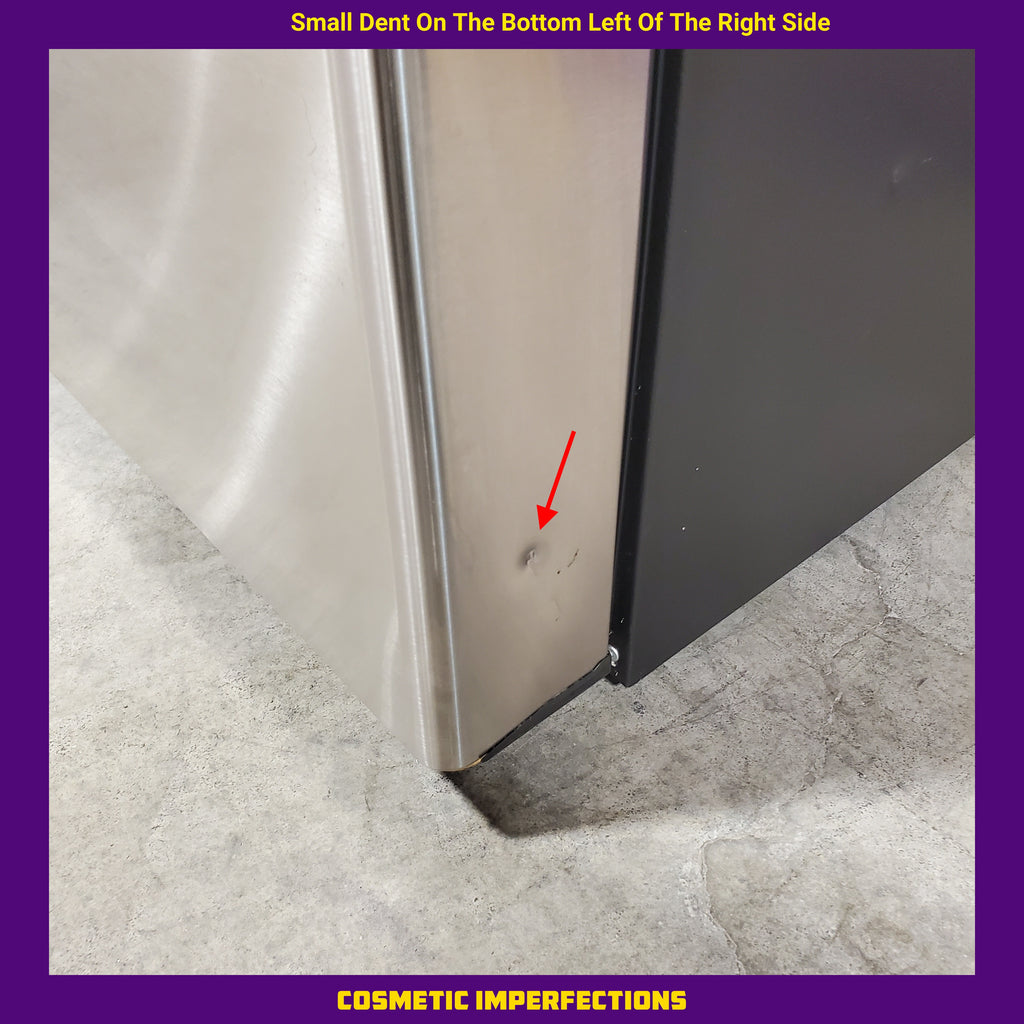 GE Cafe 27.8-cu ft French Door Refrigerator with Ice Maker, Water and Ice Dispenser ENERGY STAR in Stainless Steel 31131SD21 - CFE28TSHSS - Scratch & Dent (Minor)