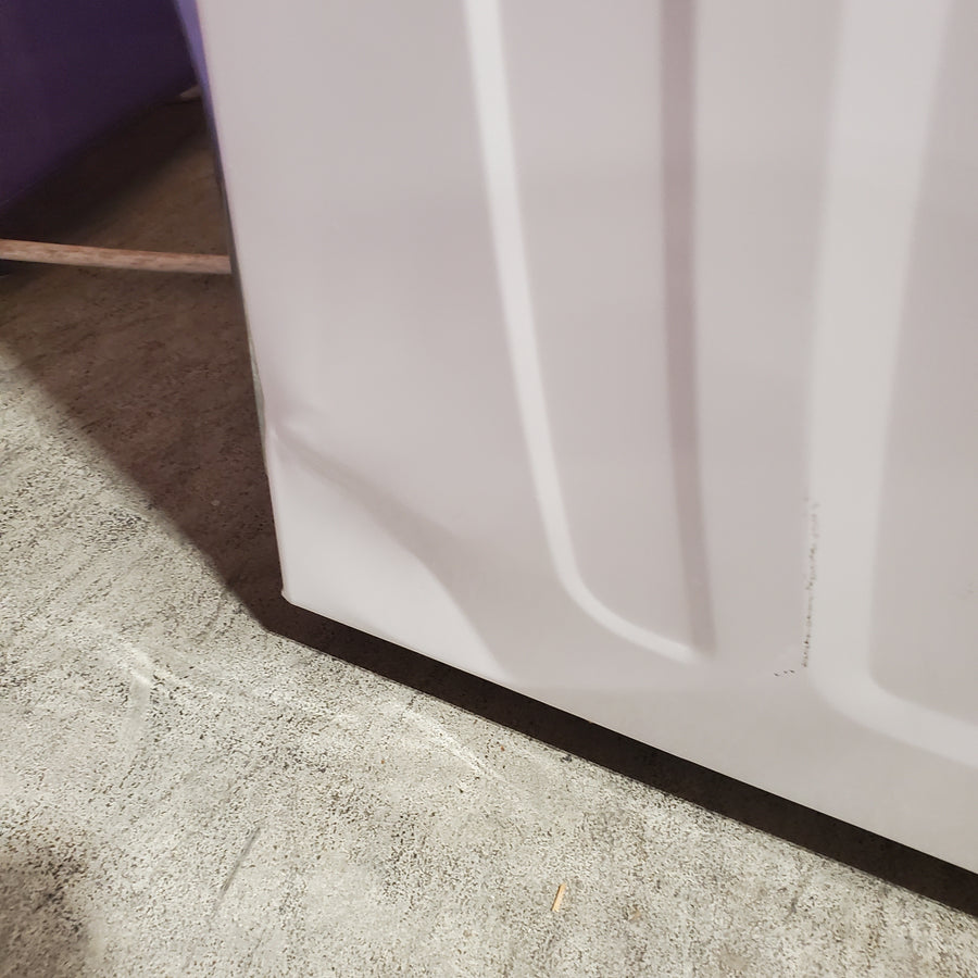 Whirlpool White Electric Extra Large 7.0 Cu. Ft. Dryer with Wrinkle Shield 22121517 - WED4815EW - Scratch & Dent (Minor)