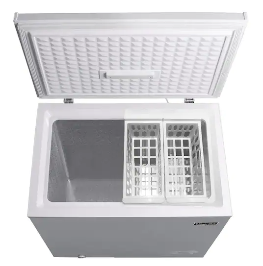 Pictures of Magic Chef 7.0 cu. ft. Chest Freezer in White with 7.0 Cu. Ft. Capacity, Manual Defrost, and Sliding-Bulk Storage Baskets HMCF7W4 - Scratch & Dent (Moderate) - Neu Appliance Outlet - Discount Appliance Outlet in Austin, Tx