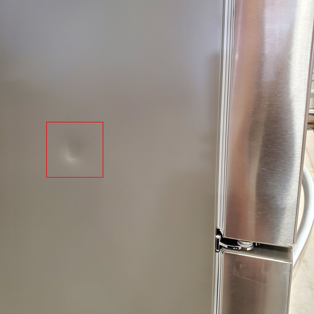 LG 31 cu. ft. Smart Standard-Depth MAX™ French Door Refrigerator with Dual Ice 3SD919 - LRFXS3106S - Scratch & Dent (Minor)