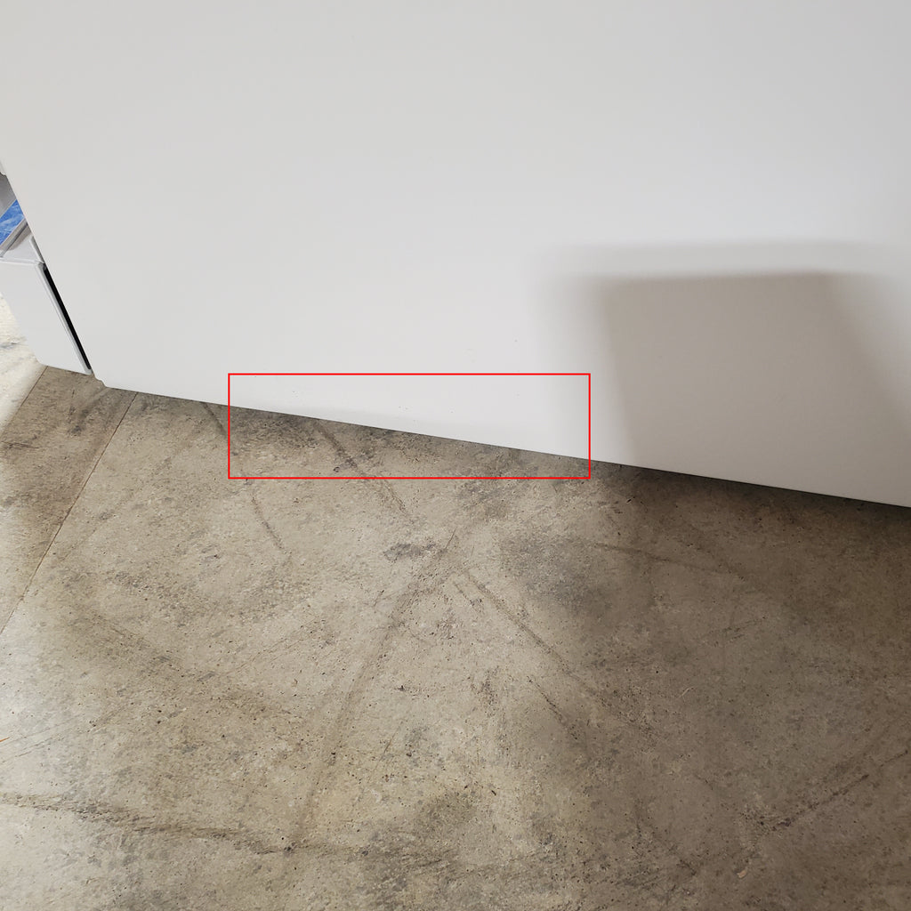 Pictures of Whirlpool 33" Wide Top Freezer 20.5 cu ft Refrigerator with Ice Maker and Frameless Glass Shelves and Flexi-Slide Bin 22SD026 - WRT311FZDW - Scratch & Dent (Minor) - Neu Appliance Outlet - Discount Appliance Outlet in Austin, Tx