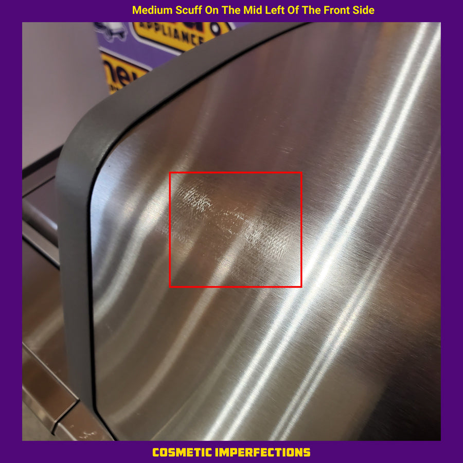 Charbroil® Commercial Series™ 4 Burner Gas Grill & Griddle in Stainless Steel 463263924 - Scratch & Dent (Moderate)