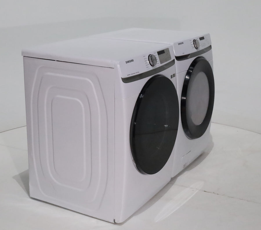 ENERGY STAR Samsung 4.5 cu. ft. Front Load Washer with Vibration Reduction and 7.5 cu. ft. Front Load Gas Dryer with Steam - Scratch & Dent - Moderate