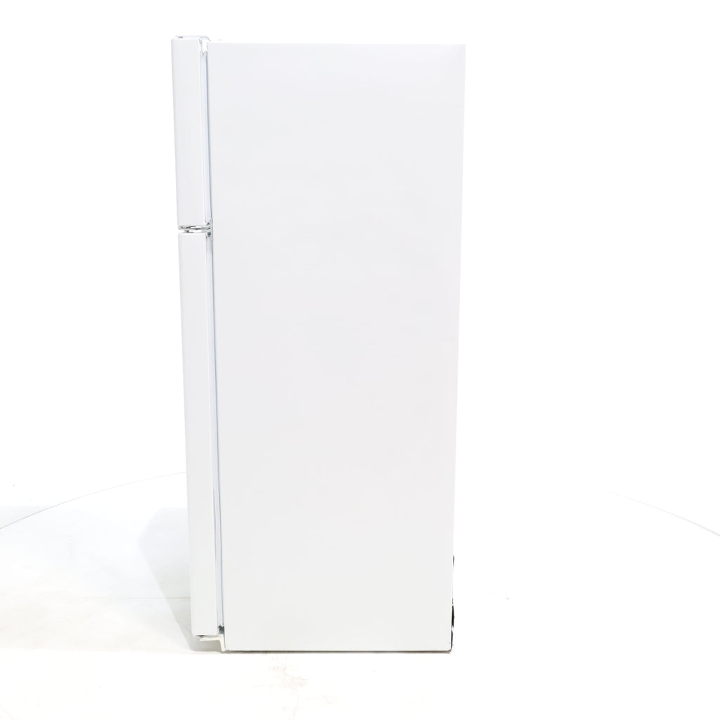 Pictures of GE White 17.5 cu. ft. Top Freezer Refrigerator with Ice Maker and Reversible Hinges - Certified Refurbished - Neu Appliance Outlet - Discount Appliance Outlet in Austin, Tx