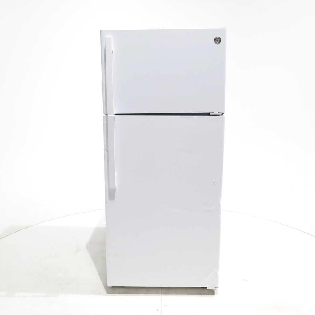 Pictures of White GE 16.6 Top Freezer Refrigerator with Reversible Hinges - Scratch & Dent - Moderate - Neu Appliance Outlet - Discount Appliance Outlet in Austin, Tx