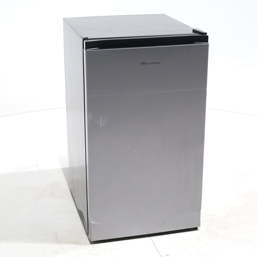 18.7 in. Silver ENERGY STAR Hisense 4.4 cu. ft. Mini Fridge with 2L Beverage Storage - Scratch & Dent - Minor