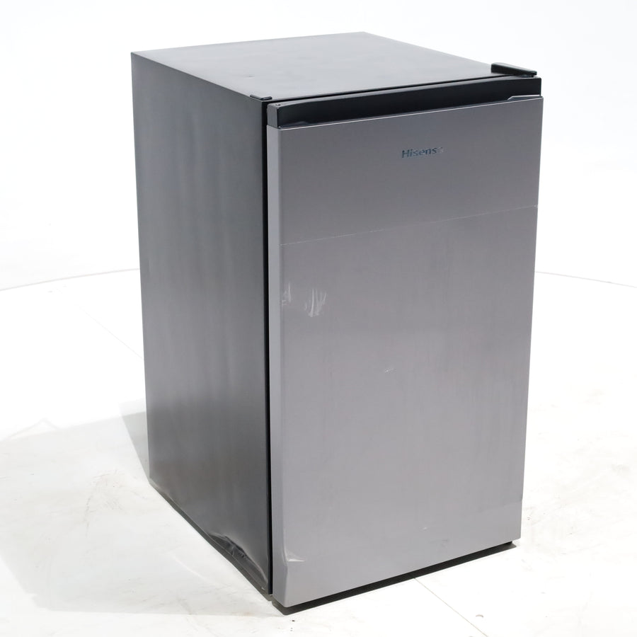 18.7 in. Silver ENERGY STAR Hisense 4.4 cu. ft. Mini Fridge with 2L Beverage Storage - Scratch & Dent - Minor