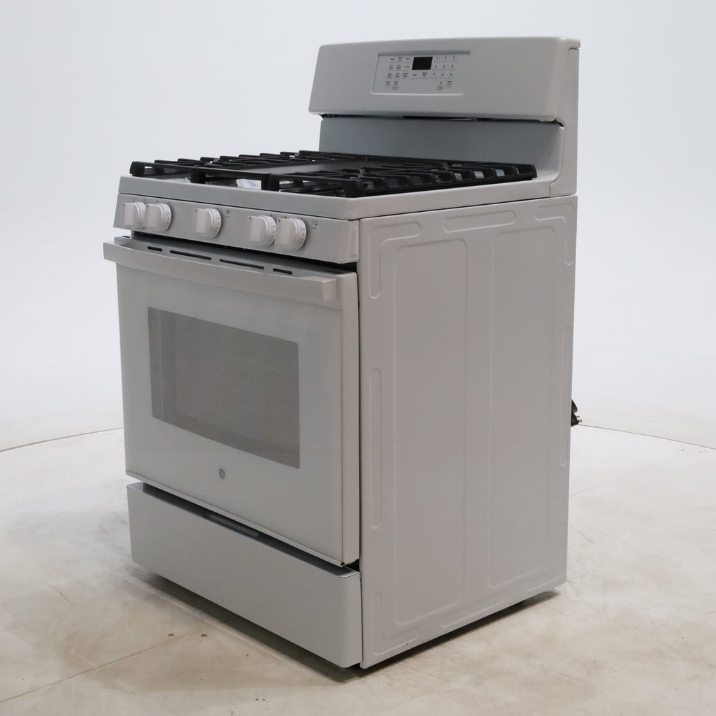 Pictures of White GE 5.0 cu. ft. 5 Burner Freestanding Gas Range with No Preheat Air Fry - Scratch & Dent - Minor - Neu Appliance Outlet - Discount Appliance Outlet in Austin, Tx