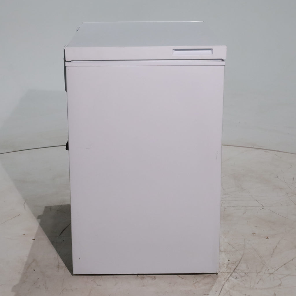 Pictures of 32.1 in. White GE 7.0 cu. ft. Chest Freezer with Storage Bins - Scratch & Dent - Minor - Neu Appliance Outlet - Discount Appliance Outlet in Austin, Tx