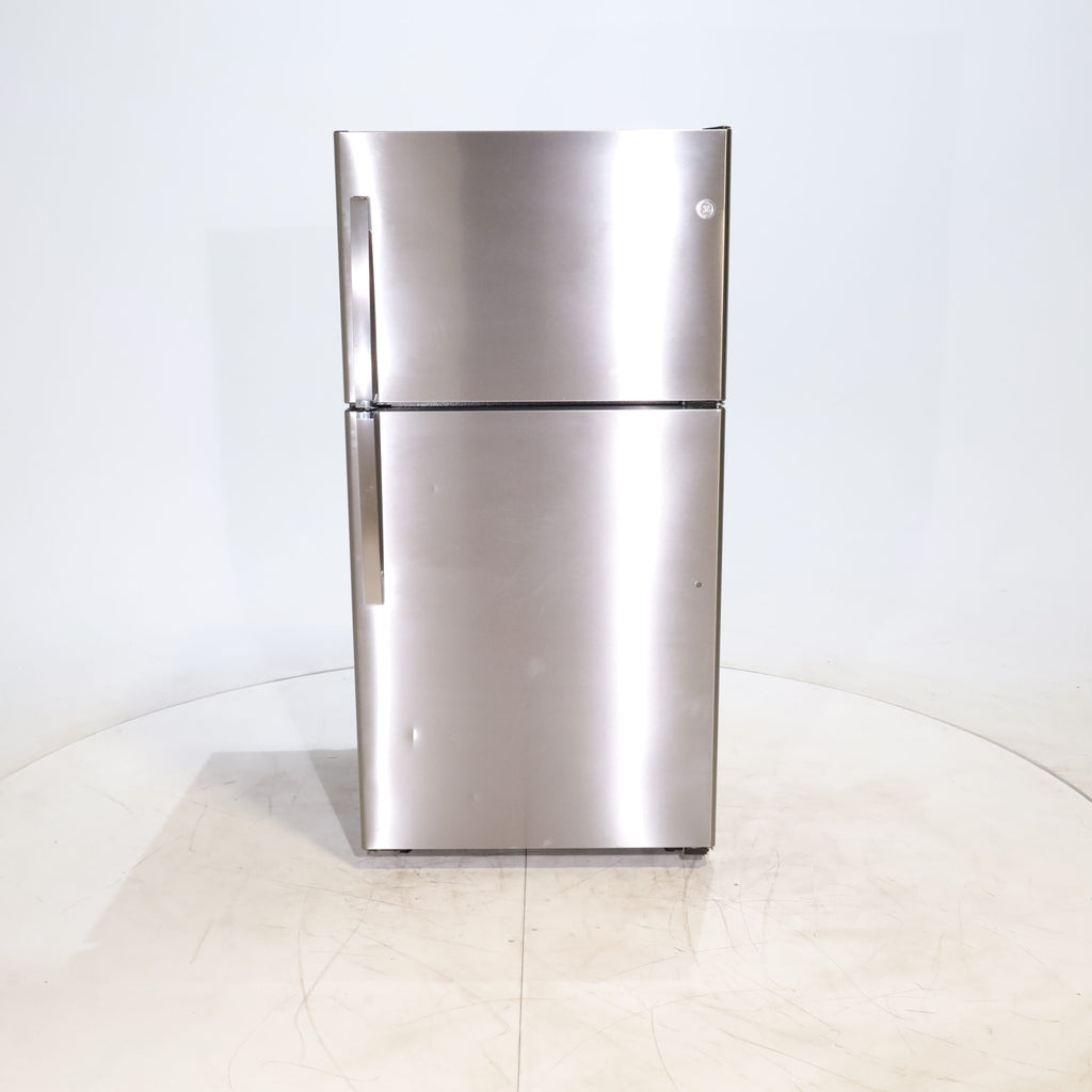 Pictures of Fingerprint Stainless Steel GE 21.9 cu. ft. Top Freezer Refrigerator with Garage Ready Technology - Scratch & Dent - Minor - Neu Appliance Outlet - Discount Appliance Outlet in Austin, Tx