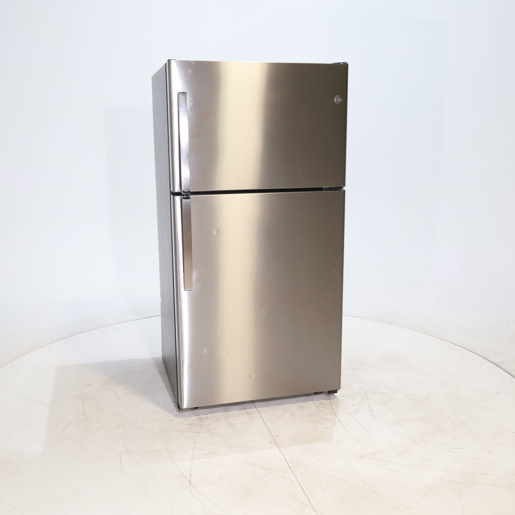 Pictures of Fingerprint Stainless Steel GE 21.9 cu. ft. Top Freezer Refrigerator with Garage Ready Technology - Scratch & Dent - Minor - Neu Appliance Outlet - Discount Appliance Outlet in Austin, Tx