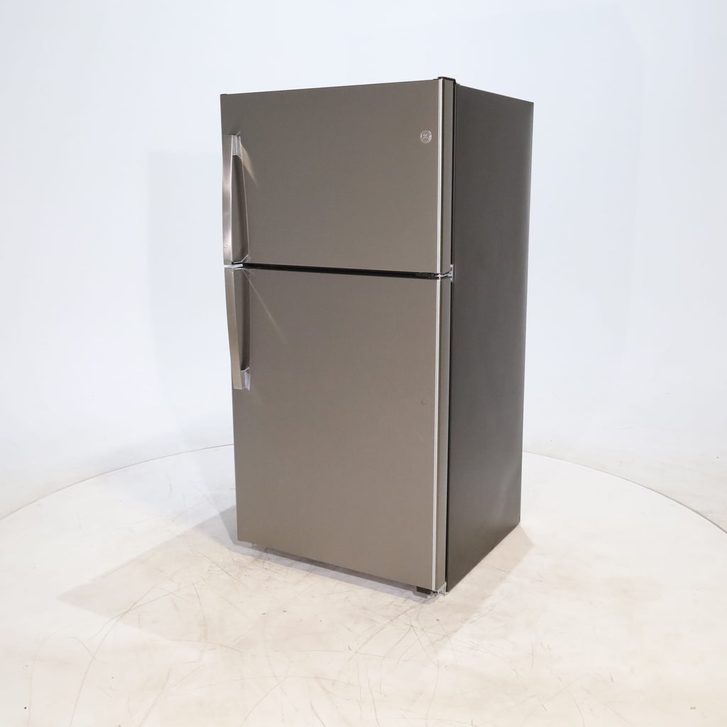 Pictures of Fingerprint Stainless Steel GE 21.9 cu. ft. Top Freezer Refrigerator with Garage Ready Technology - Scratch & Dent - Minor - Neu Appliance Outlet - Discount Appliance Outlet in Austin, Tx