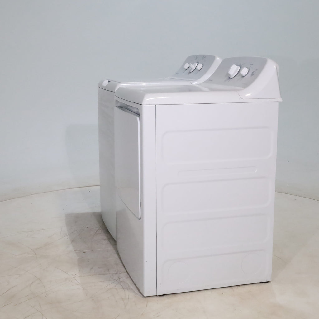 Pictures of Hotpoint 3.8 cu. ft. Top Load Washing Machine with Stainless Steel Basket and 6.2 cu. ft. Gas Dryer with 120 ft. Venting Capability - Scratch & Dent - Minor - Neu Appliance Outlet - Discount Appliance Outlet in Austin, Tx