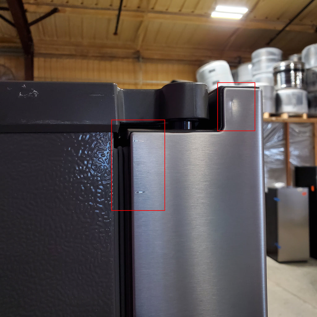 Hisense PureFlat 25.6-cu ft 4-Door Smart French Door ENERGY STAR Refrigerator in Stainless Steel with Ice Maker, Water and Ice Dispenser 24SD52 - HRM260N6TSE - Scratch & Dent (Moderate)