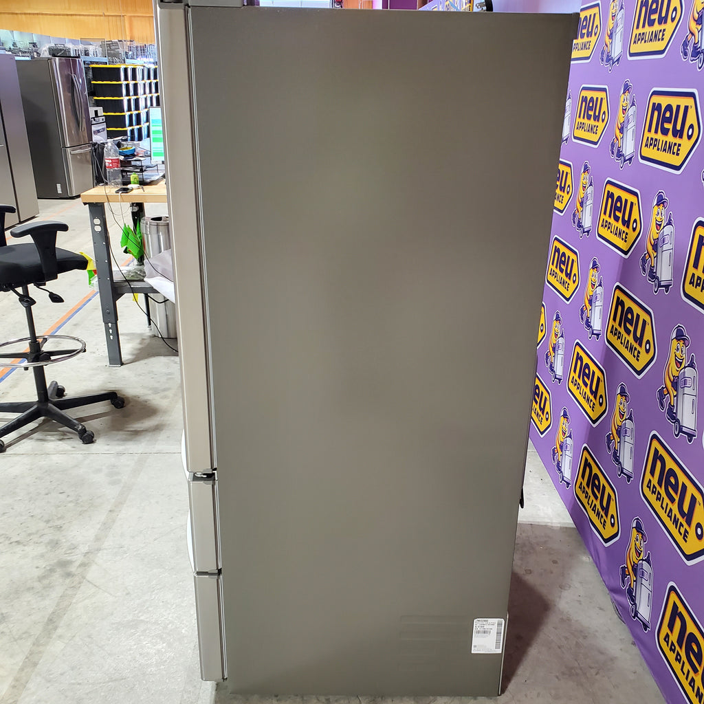 LG 27.8-cu ft 4-Door French Door Refrigerator with Dual Ice Maker in Fingerprint Resistant Steel 5SD197 - LRMXS2806S - Open Box