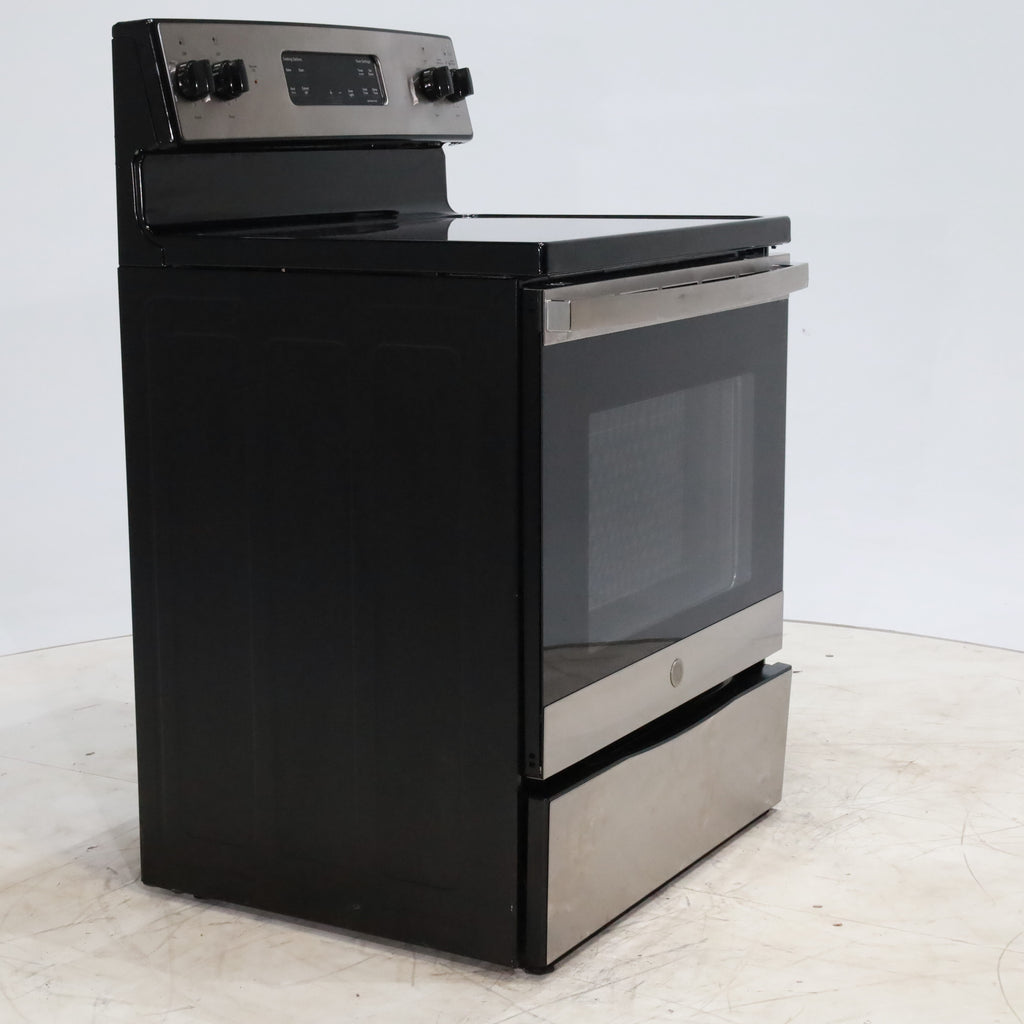 Pictures of Black with Stainless Steel GE 5.3 cu. ft. Freestanding 4 Heating Element Smooth Cooktop Electric Range with Dual Element Bake - Certified Refurbished - Neu Appliance Outlet - Discount Appliance Outlet in Austin, Tx