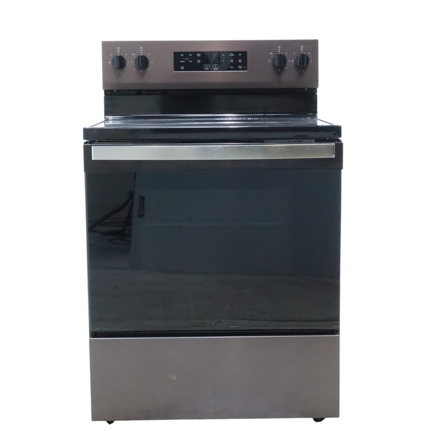 Whirlpool Black Stainless 30-inch Electric Range with Steam Clean with 2 FlexHeat™ Dual Radiant Elements - Open Box