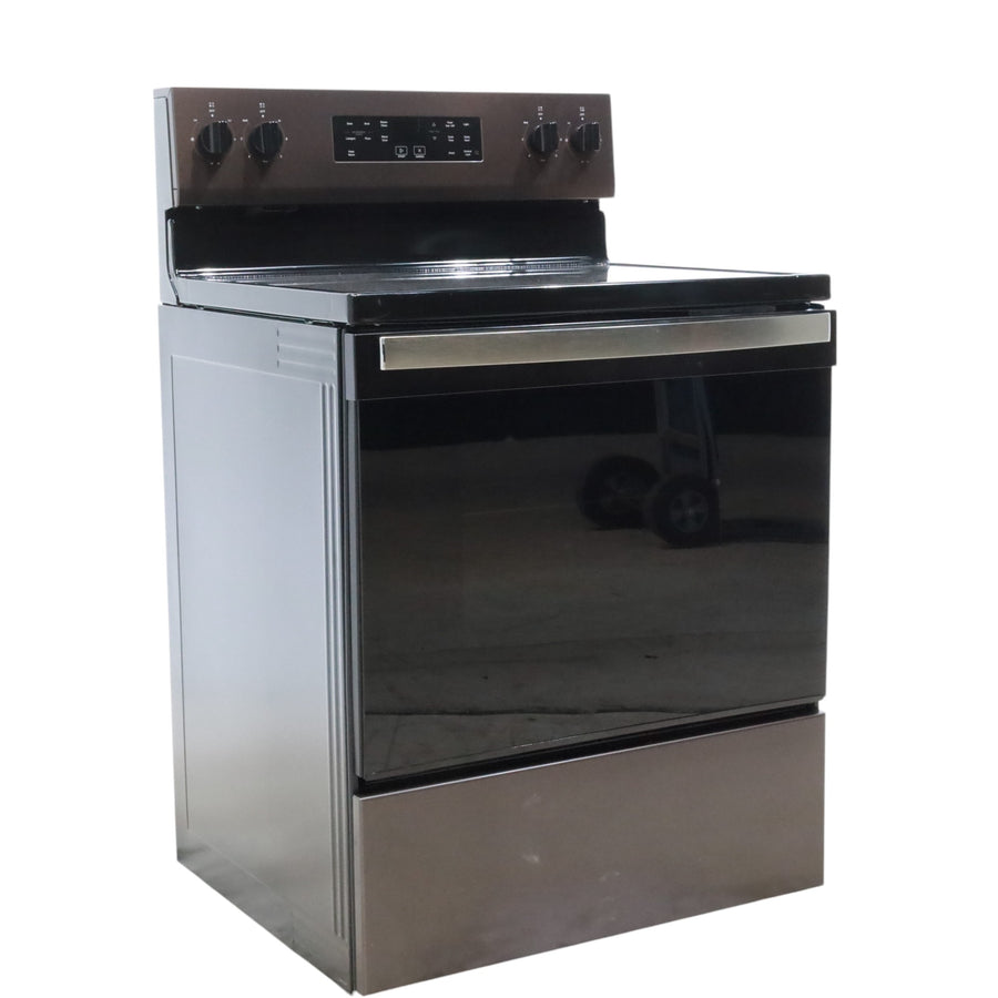 Whirlpool Black Stainless 30-inch Electric Range with Steam Clean with 2 FlexHeat™ Dual Radiant Elements - Open Box